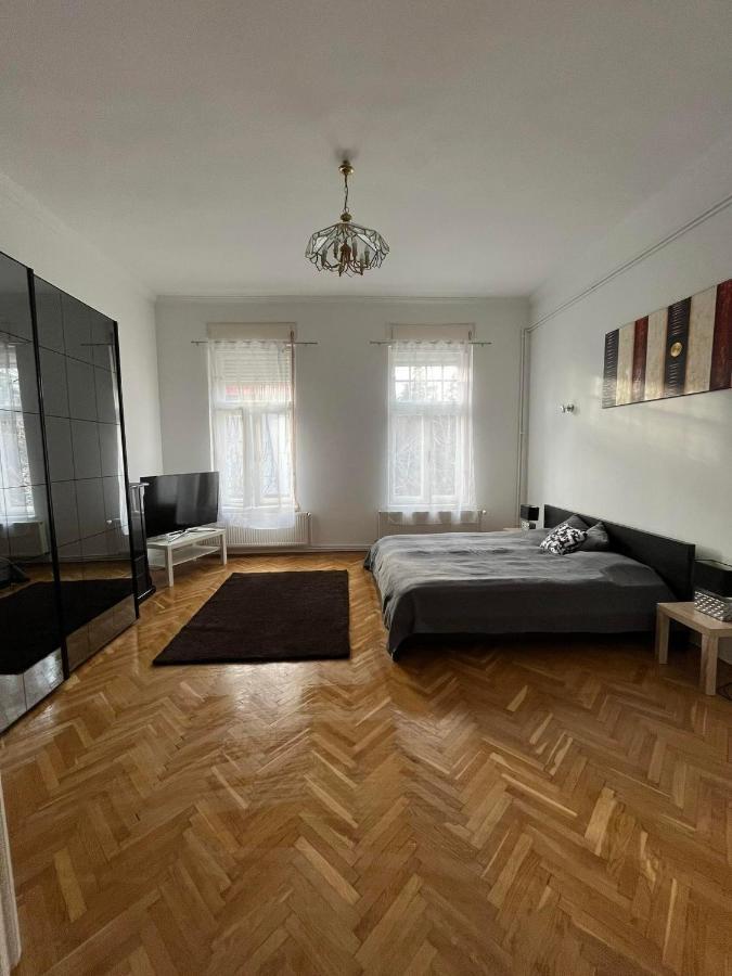 Szeged Apartman Экстерьер фото